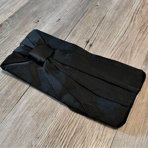 🎀 Nina Ricci Paris Clutch
